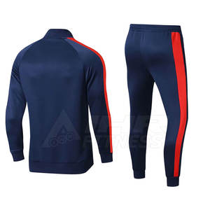 Vêtements d'hiver deux-pièces personnalisables élégants Survêtement d'hiver 100% coton de qualité supérieure avec haut respirant et manches longues - Product Image 2