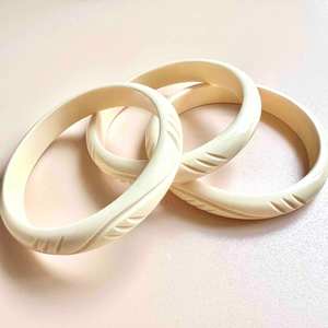 กำไลเรซิ่นโปร่งใสพร้อมรายละเอียดที่เป็นแรงบันดาลใจจากธรรมชาติของขวัญที่มีสไตล์สำหรับผู้หญิงเหมาะสำหรับงานแต่งงานหรือใช้งานสบายๆ - Product Image 4