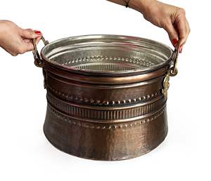 Bol en cuivre martelé fait à la main avec des poignées en laiton 20-30 cm, bol en cuivre martelé décoratif pour salles de bain, cuisines - Product Image 6