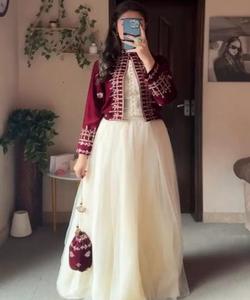 Vestido musulmán de moda Eid de moda con trabajo de hilo bordado - Product Image 3