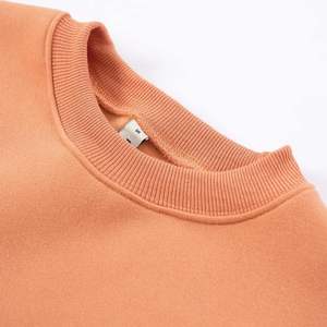 เสื้อสเวตเตอร์โอเวอร์ไซส์ของผู้หญิงเสื้อครอปคอลูกเรือแบบสวมหัวเปิดไหล่สไตล์ฮิปฮอปปรับแต่งได้ผ้าฝ้าย - Product Image 3