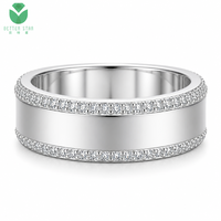 Runder Labor-Diamantschliff Maßgefertigter Trendiger Unisex Breiter Ring 14K 18K Weißgold D VVS IGI Zertifizierter Ehering