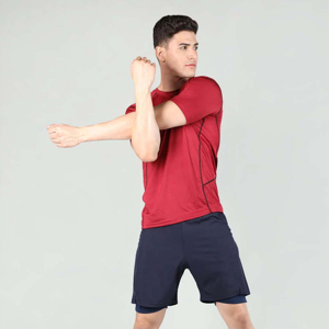 Short d'entraînement Premium 2-en-1 pour hommes Double couche confortable et durable pour les entraînements Vêtements décontractés Motif solide OEM écologique - Product Image 1