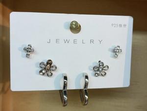 Orecchini a perno in argento stile francese a forma di fiore con strass di cristallo, gioielli da donna - Product Image 3