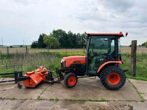 Tractor Compacto de 50 HP con Tracción en las 4 Ruedas y Transmisión por Engranajes, Fabricado en Japón con 1 Año de Garantía - Product Image 5