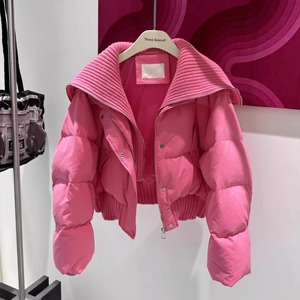 Nouveau best-seller Veste doudoune respirante pour femme Vente en gros Veste d'hiver stylée Veste zippée OEM stylée Fabricant - Product Image 4