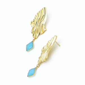 ต่างหูเพชรทรงหยดน้ำทำมือจากหินคาลเซโดนีสีน้ำเงิน DUA |   เครื่องประดับทองชุบ 18K สำหรับผู้หญิง |   งานแต่งงานสุดอินเทรนด์ - Product Image 4