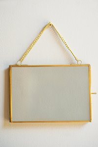 Cadre photo suspendu en laiton doré antique avec verre, pour fleurs pressées, double face, flottant, avec chaîne métallique - Product Image 4