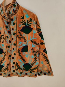 Chaqueta de terciopelo naranja con cuello mandarín bordado, manga larga, estampado floral, estilo chino, ropa exterior informal para otoño, para adultos - Product Image 3