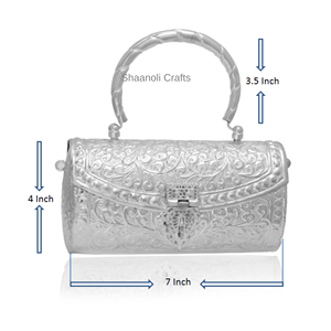 Nouvel arrivage de pochette indienne en métal en laiton argenté faite à la main avec poignée pour les dîners de mariage embrayages en argent - Product Image 3