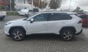 NUEVO TOYOTA RAV4 HÍBRIDO 4X4 SUV 2025 SIN ACCIDENTES Doble Cabina Confort 4x4 TRACCIÓN DELANTERA 80L TRANSMISIÓN AUTOMÁTICA DE 8 VELOCIDADES - Product Image 5