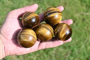 ลูกบอลคริสตัลเสือธรรมชาติหรูหราตกแต่งด้วยแหวนไม้ยืนตกแต่งด้วยคริสตัลหินพลังงานของตกแต่งทันสมัย - Product Image 6