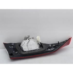 ไฟหยุดด้านหลังขวาในตัวประตู MAZDA 3 ซีรีส์ B45C513F0 SHY1 (13>) - Product Image 5