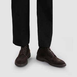 Chaussures décontractées légères avec semelle absorbant la transpiration et structure flexible, chaussures de tous les jours pour hommes, chaussures en cuir - Product Image 1