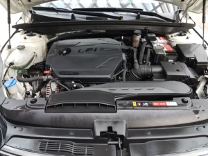 ซีดานประหยัดน้ำมัน LA008681 K5 Kia 2020 Kia พร้อมเครื่องยนต์ปล่อยมลพิษต่ำที่นั่งสบายสำหรับการขับขี่ในเมืองและทางหลวง - Product Image 4