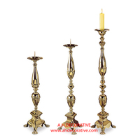 Support de bougie décoratif fait à la main, finition argentée de haute qualité, candélabre de conception antique de la meilleure qualité à vendre