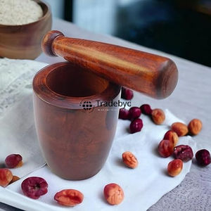 Tradebyd madera Okhli mortero tradicional y Maja molinillo de especias hecho a mano para cocina y hogar - Product Image 1