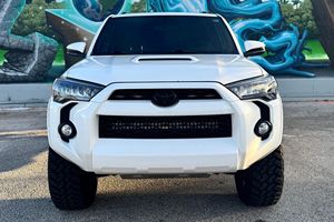 Toyota 4Runner SR5 4x4 V6 Power d'occasion en excellent état, modèle 2019 - Product Image 5