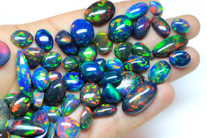 Opale noire éthiopienne attrayante, pierre précieuse de forme mixte, Welo, jeu de couleurs brillant, opales noires, pierres d'opale en vrac, cabochon d'opale - Product Image 5