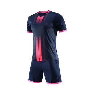 2024 meilleurs uniformes de football respirants à séchage rapide pour hommes 100% polyester maillot de football personnalisé vêtements d'équipe avec logo imprimé - Product Image 2