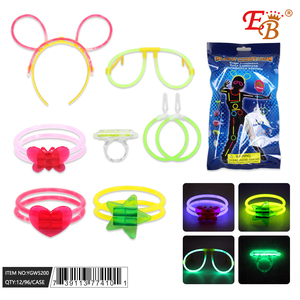 Set de Disfraces que Brillan en la Oscuridad, 150 Piezas, 96 Unidades por Caja, Modelo YGW5200, para Fiestas - Product Image 1