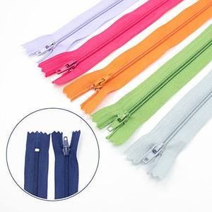 Accessoires de fermeture éclair en nylon durable, type de fermeture éclair à extrémité ouverte avec fonction cachée - Product Image 5