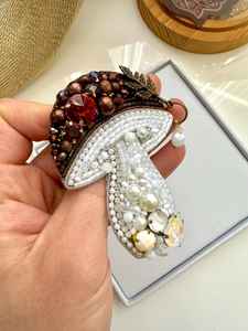 Broches de cuentas de diseñador hechos a mano-Accesorios de alta calidad Diseño único Forma de color personalizada Antiguo/Moderno/Tradicional - Product Image 3