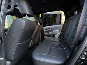 TOYOTA LAND CRUISER J300 NUEVO/USADO, Gasolina, Transmisión Automática, Color Negro, SUV, 305KW - 415HP - Product Image 4