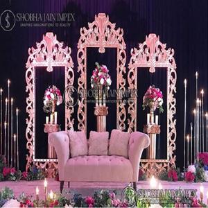 Decoraciones de Boda de Madera Tallada con Motivos Florales, Marcos Elegantes para el Día Especial - Product Image 1