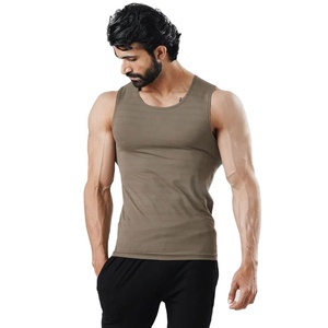 Débardeur de gymnastique personnalisé pour hommes, coupe ajustée, respirant, séchage rapide, musculation, vêtements de fitness OEM pour l'entraînement et le sport - Product Image 1