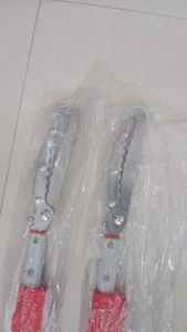 Palo de Aluminio Portátil para Atrapar Serpientes, se Puede Comprimir hasta 4 Pies. de longitud normal y se expande hasta 6 pies. - Product Image 2