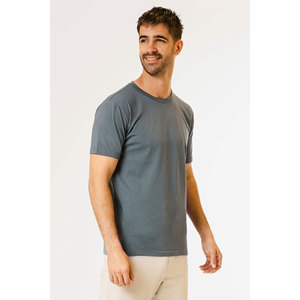 T-shirts basiques pour hommes promotionnels 100% coton col rond manches courtes Impression de logo personnalisé Taille américaine Coupe classique T-shirts pour hommes - Product Image 2