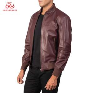 Logo personnalisé de haute qualité Plus fermeture éclair noire équitation en plein air coupe-vent à manches longues vêtements coupe ajustée pratique hommes veste en cuir - Product Image 1