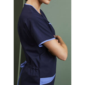 Nouveaux produits, ensembles de blouses médicales élégantes et confortables, blouses d'infirmière, uniformes d'hôpital par Raw to Fine - Product Image 3