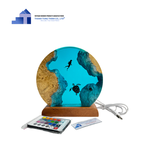 Produit chaud créatif époxy résine synthétique veilleuse sous-marine plongeur lampe décorative du Vietnam pour les grossistes - Product Image 1