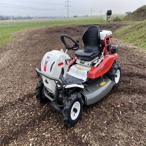 OREC RM982F 4WD Rabbit Limpio con Plataforma de Alta Capacidad de 38 Pulgadas, Transmisión Hidrostática de Velocidad Infinita, Motor de 150cc y Potencia de 17kW - Product Image 2