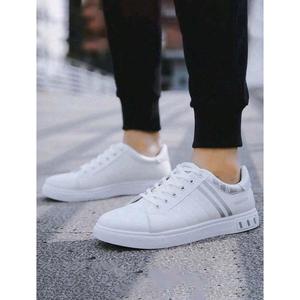 Men's Comfortable Casual Flat Lightweight Skateboarding Shoes Low-Top Urban Style Sneakers - Product Image 4