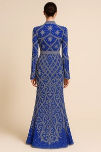 ชุดแต่งงานหรูหราทรงเอไลน์ คอทรงโอ แขนยาว ปักลูกปัดคริสตัลเพชรและมุก ยาวกรอมพื้น ทรงเอ็มไพร์ พร้อมบราในตัว - Product Image 3