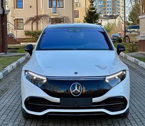 2022 M B EOS 580 Batería de Litio 110kWh Motor de Doble Tracción AWD Asientos de Cuero 6 Plazas Cámara Trasera Techo Panorámico SUV LED - Product Image 1