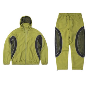 Conjunto Deportivo de Alta Calidad para Hombre en Poliéster/Algodón, Estilo Premium, Moda Urbana, Ropa Deportiva Moderna - Product Image 1