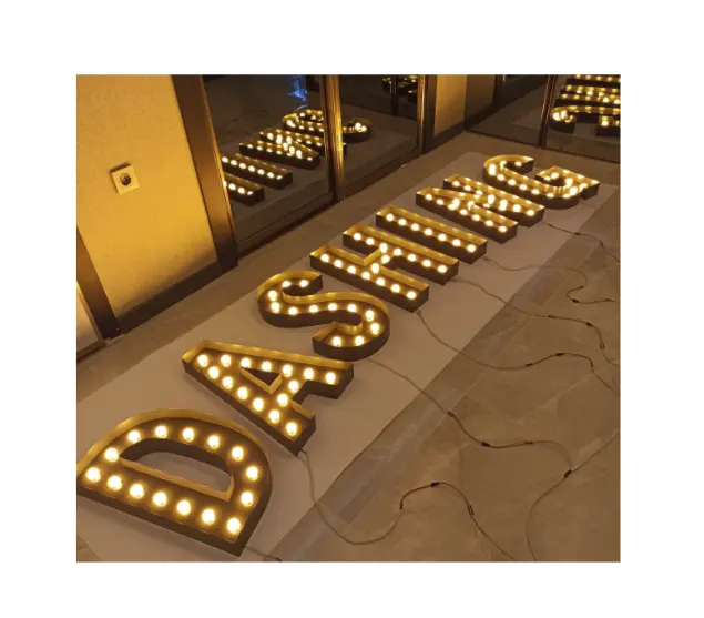 Logotipo de tamaño personalizado de fábrica, 4 pies, grandes luces gigantes, letras, números de marquesina LED para decoración de fiesta de boda al aire libre