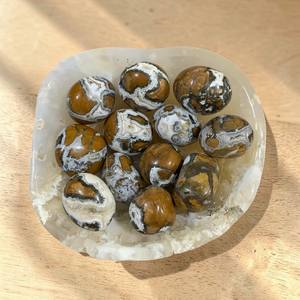 Pierre de poche en jaspe breccié poli naturel, cristal de guérison, spécimen minéral pour collection de cristaux et méditation - Product Image 3