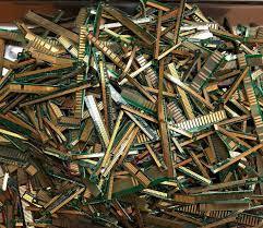 Déchets de RAM Gold Finger, pureté élevée 99,99 %, 100 % originaux, pour l'industrie du recyclage - Product Image 3