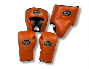 Ensemble de boxe personnalisé fait main en cuir véritable, sans boxe il n'y a pas de vie, comprenant des gants, un protège-tête et un protège-guêtres, équipement d'entraînement de protection. - Product Image 6
