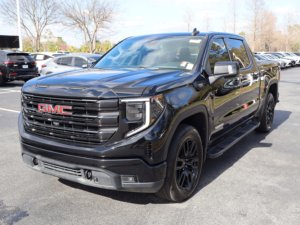 GM_C Sierra 1500 Elevation 2022 Usada en Buen Estado - Product Image 3