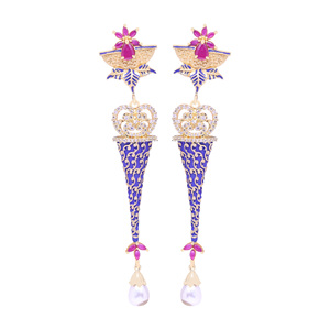 Pendientes colgantes de latón de lujo elegantes y modernos con chapado en oro mate estilo de boda de moda Exportación personalizada proveedor de joyería de moda - Product Image 2