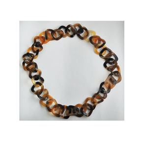 Collar de Cuerno Auténtico Hecho de Cuerno de Búfalo Real, Joyería de Diseño Antiguo, Colores Naturales en Venta, Producto de la India, Precio - Product Image 1