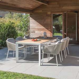 Ensemble de table à manger d'extérieur en rotin moderne avec chaises en corde |   Rotin en PE écologique résistant aux UV pour salon et hôtel |   Horticlub - Product Image 1