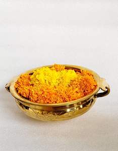 Acabado elegante de metal dorado Urli Ideal para decoración de interiores de casas contemporáneas y configuración de celebración cultural - Product Image 3