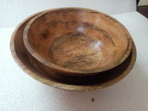 Cuenco de madera artesanal hecho a medida, hecho de madera de alta calidad. Ideal para servir como un impresionante acento decorativo - Product Image 2